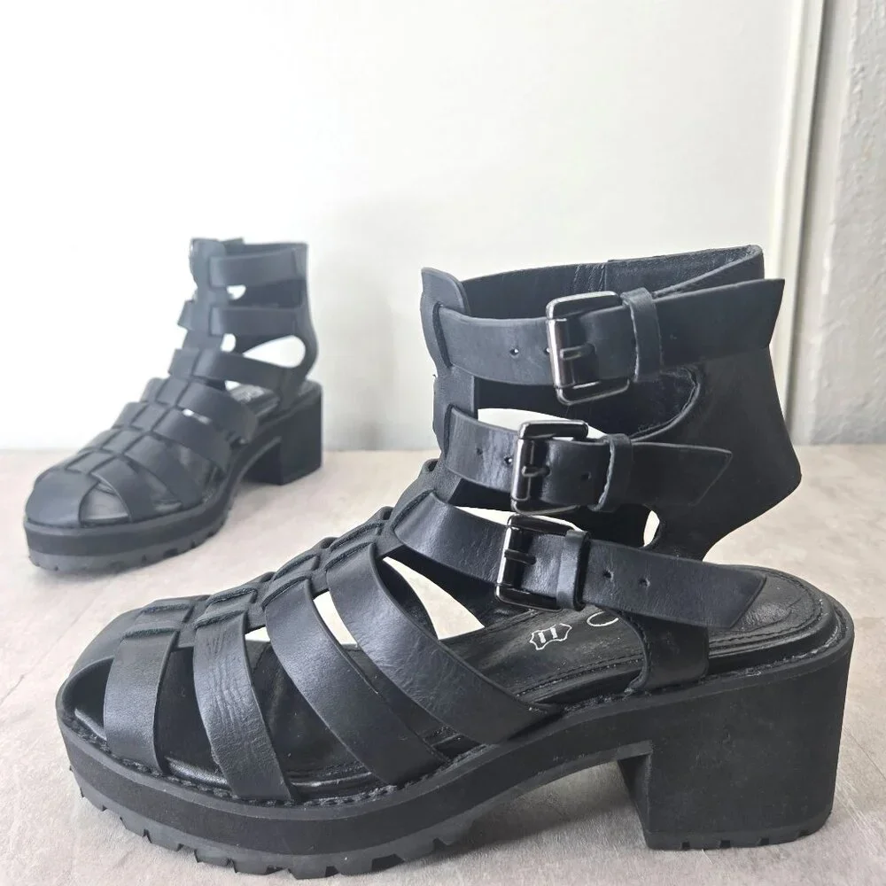 Aldo Fisherman Sandals Sz 7 Black Leather Grunge Goth Strappy Caged Chunky Lug - Picture 1 of 12